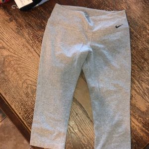 Nike crop leggings
